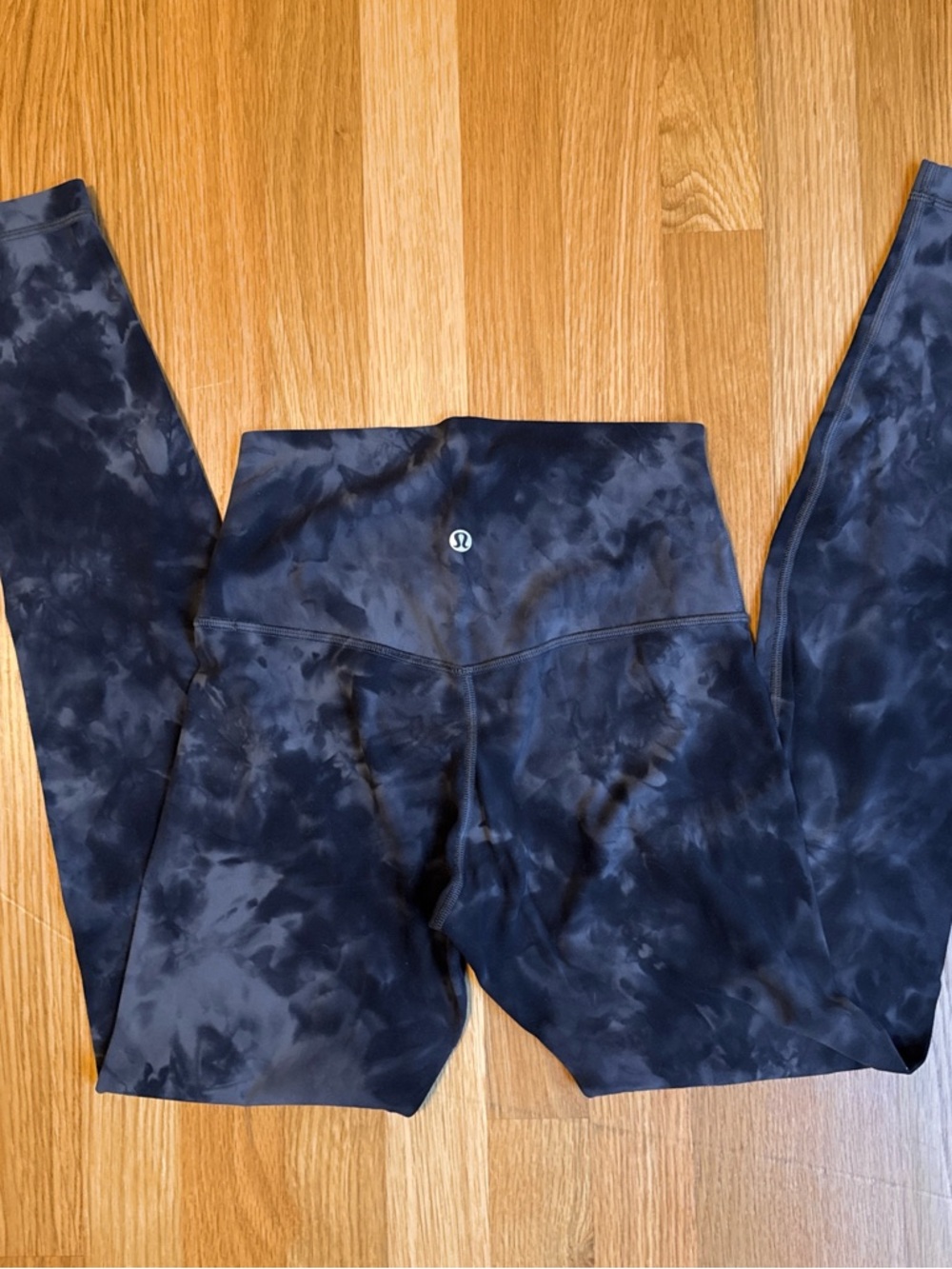 lululemon athletica Women's Navy Tie-Dye High-Rise Leggings - Picture 5 of 5